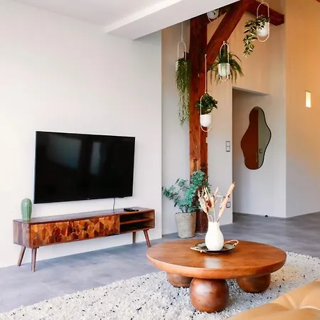 شقة Zentrales Design-apartment Mit Schlossbergblick غراتس
