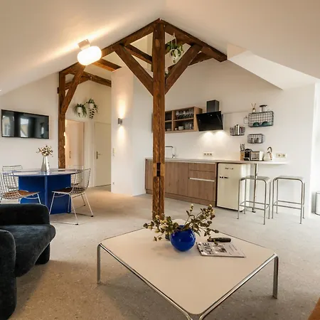 City Center Loft Apartments - Schlossberg View