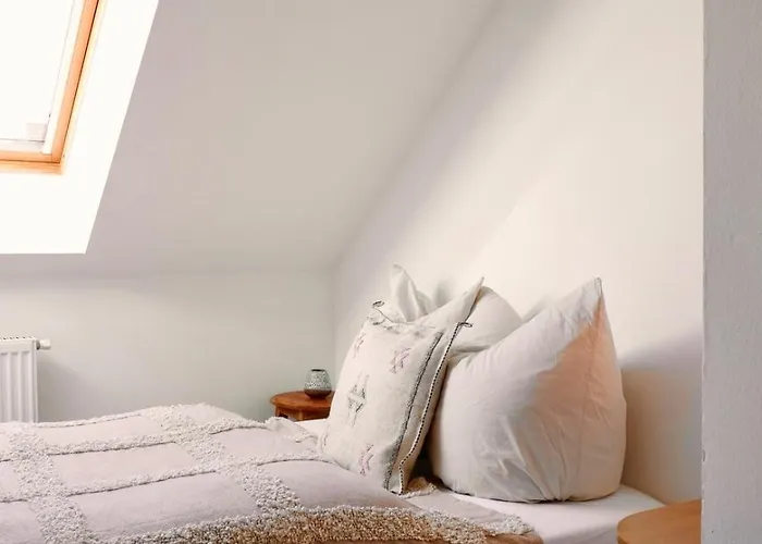 Historic City Center Design Apartments - Schlossberg View - By Casa Momo *