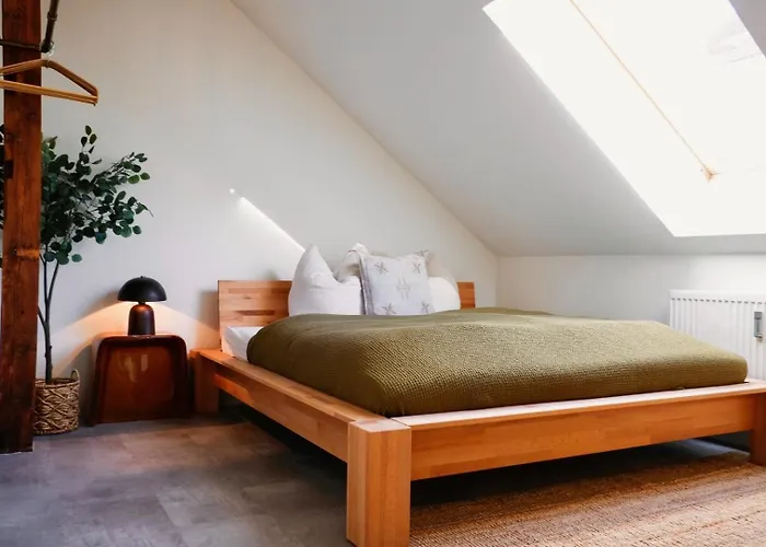 Historic City Center Design Apartments - Schlossberg View - By Casa Momo 아파트