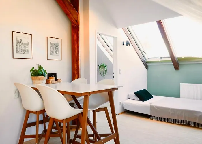 City Center Design Apartments - Schlossberg View - Casa Momo